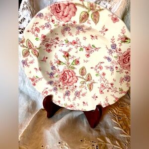 Rose Chintz Pink Made in England by Johnson Brothers
Large Soup Bowl #1